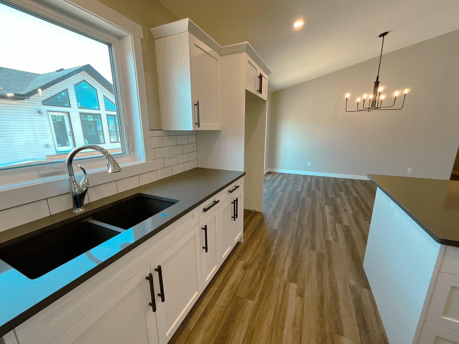 Meadowbrook HR1282 Quick Possession Nelson Homes High River