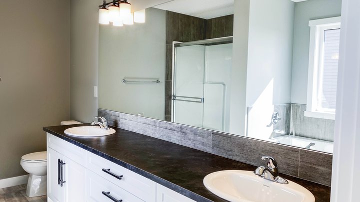 double sink bathroom nelson homes ready to move homes modular homes.jpg